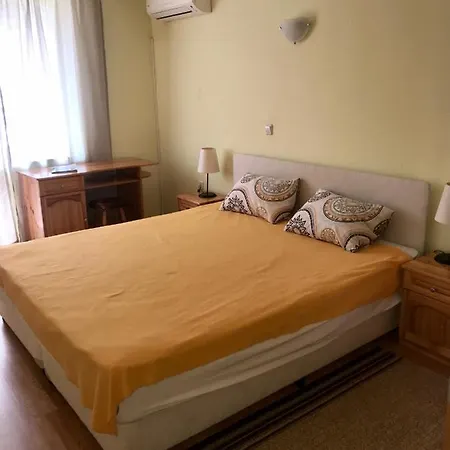 Cosy With Beautiful Terrace In The Heart Of Apartment *