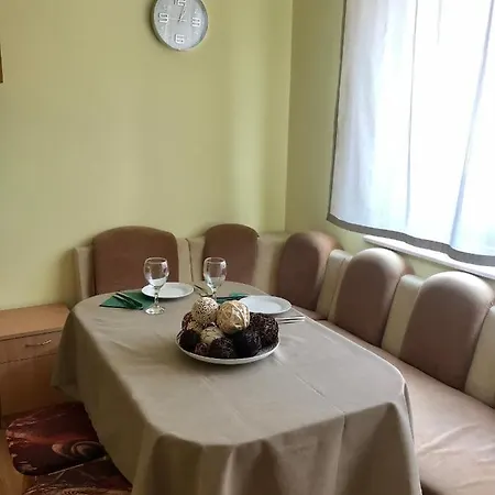 Apartment Cosy With Beautiful Terrace In The Heart Of