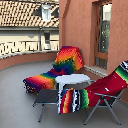 Cosy With Beautiful Terrace In The Heart Of Apartment *