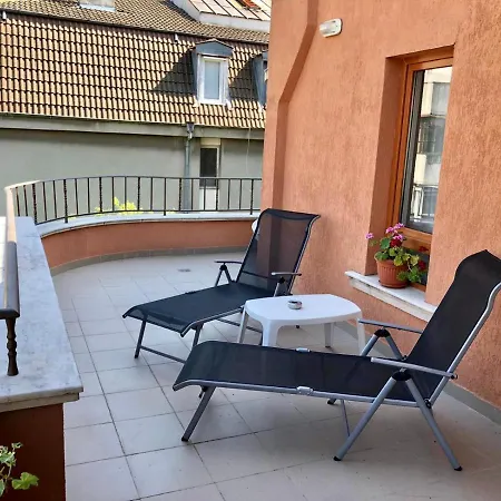 Apartamento Cosy With Beautiful Terrace In The Heart Of Varna