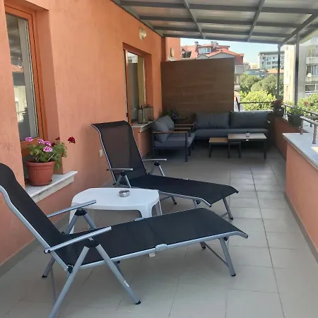 Apartamento Cosy With Beautiful Terrace In The Heart Of